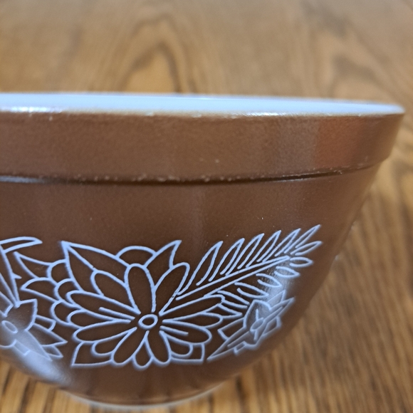 Pyrex Vintage Woodland Mixing Bowl 750 Milliliter Brown White - Picture 2 of 7